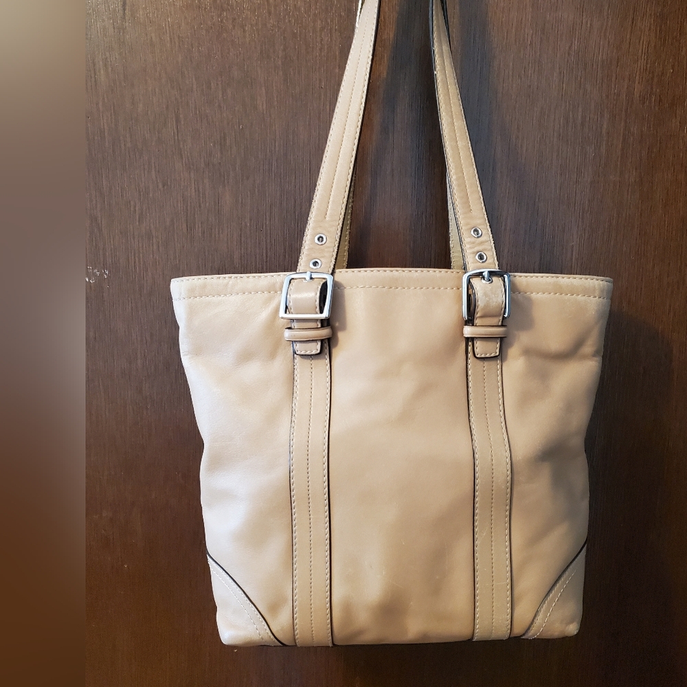Vintage Tan Coach Leather Shoulder Bucket Bag